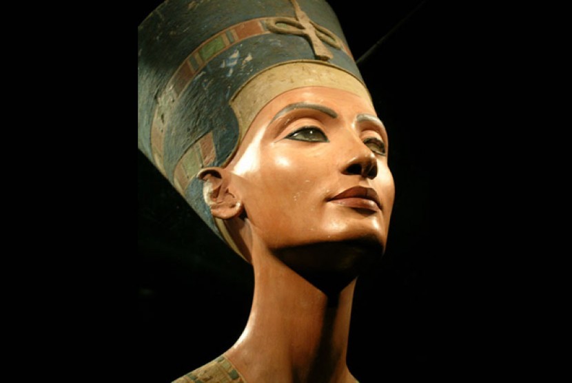 Ratu Nefertiti : Keindahan Telah Datang